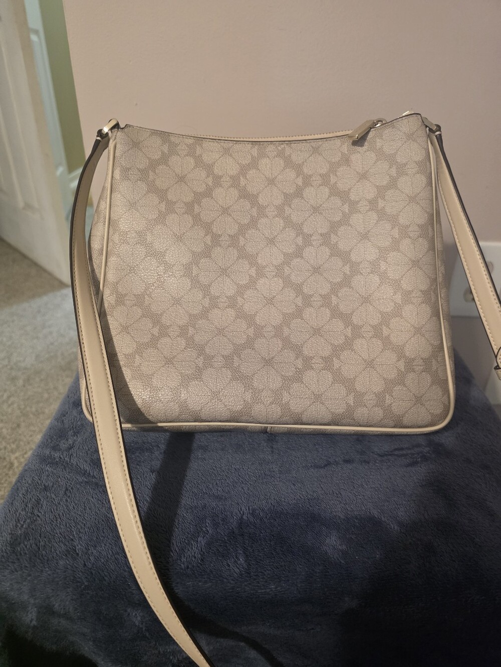 Kate Spade New York Cream Signature Floral Large Crossbody Bag - Picture 3 of 7